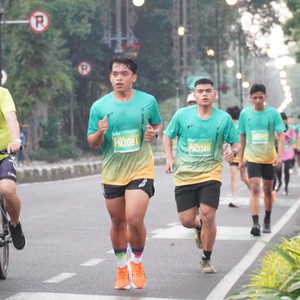 Race photo from BAUR RUN 2025
