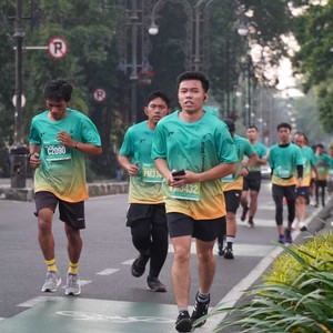 Race photo from BAUR RUN 2025