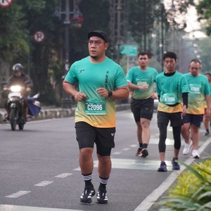 Race photo from BAUR RUN 2025