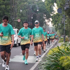 Race photo from BAUR RUN 2025