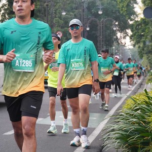 Race photo from BAUR RUN 2025