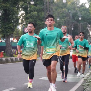 Race photo from BAUR RUN 2025