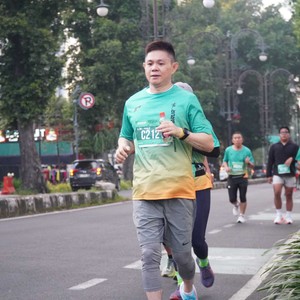 Race photo from BAUR RUN 2025
