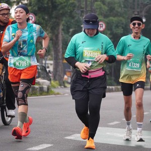 Race photo from BAUR RUN 2025