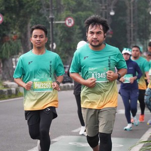 Race photo from BAUR RUN 2025