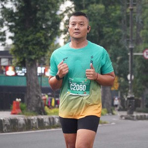 Race photo from BAUR RUN 2025