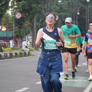 Race photo from BAUR RUN 2025