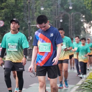 Race photo from BAUR RUN 2025
