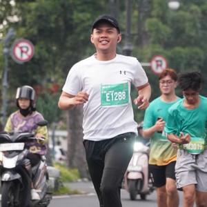 Race photo from BAUR RUN 2025