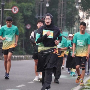 Race photo from BAUR RUN 2025