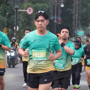 Race photo from BAUR RUN 2025