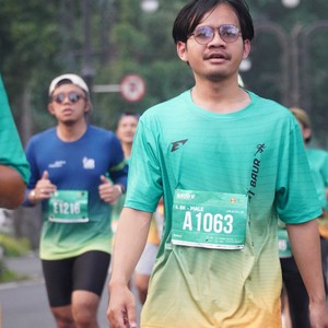 Race photo from BAUR RUN 2025