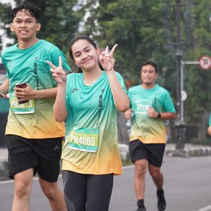 Race photo from BAUR RUN 2025