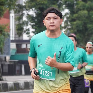 Race photo from BAUR RUN 2025