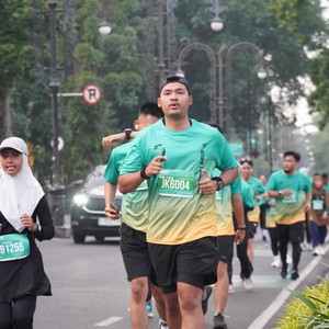 Race photo from BAUR RUN 2025