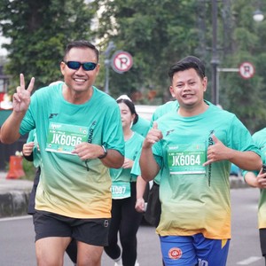 Race photo from BAUR RUN 2025