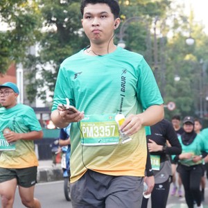Race photo from BAUR RUN 2025
