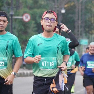 Race photo from BAUR RUN 2025