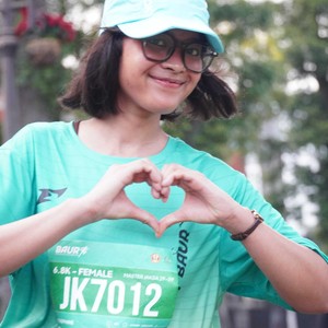 Race photo from BAUR RUN 2025