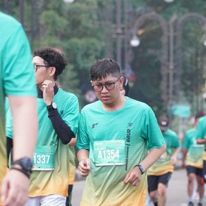 Race photo from BAUR RUN 2025