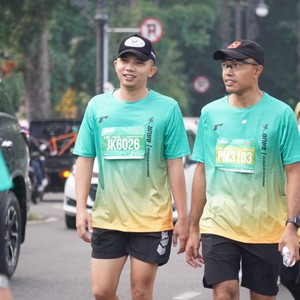 Race photo from BAUR RUN 2025