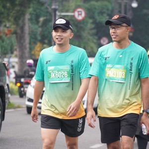 Race photo from BAUR RUN 2025