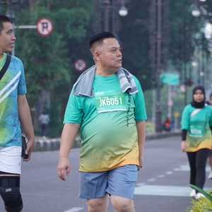 Race photo from BAUR RUN 2025
