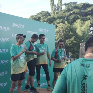 Race photo from BAUR RUN 2025