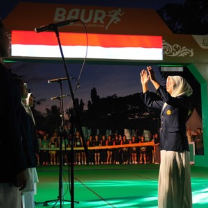 Race photo from BAUR RUN 2025