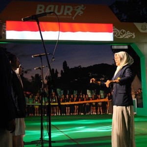 Race photo from BAUR RUN 2025
