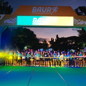 Race photo from BAUR RUN 2025