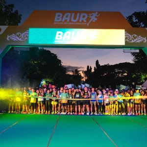 Race photo from BAUR RUN 2025