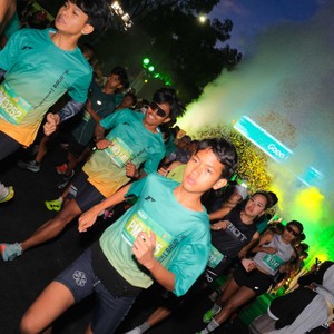 Race photo from BAUR RUN 2025