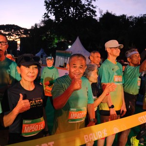 Race photo from BAUR RUN 2025
