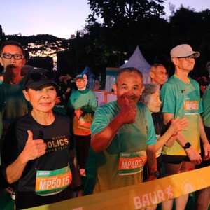 Race photo from BAUR RUN 2025
