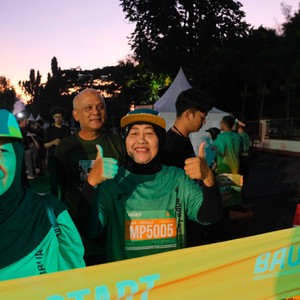 Race photo from BAUR RUN 2025