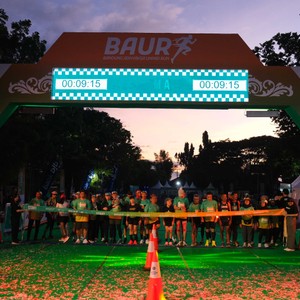 Race photo from BAUR RUN 2025