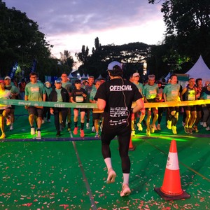 Race photo from BAUR RUN 2025