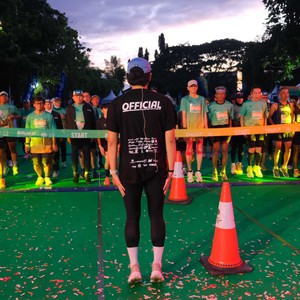 Race photo from BAUR RUN 2025