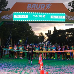 Race photo from BAUR RUN 2025
