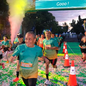 Race photo from BAUR RUN 2025