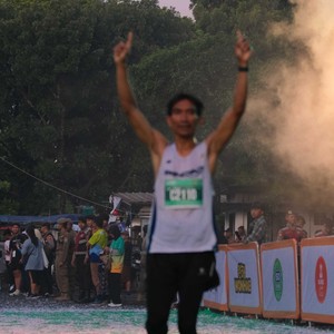 Race photo from BAUR RUN 2025