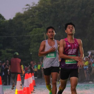 Race photo from BAUR RUN 2025