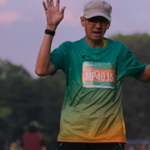 Race photo from BAUR RUN 2025