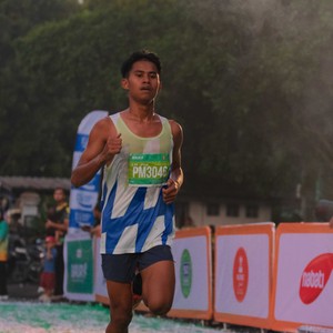Race photo from BAUR RUN 2025