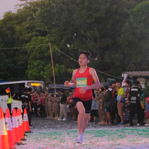 Race photo from BAUR RUN 2025