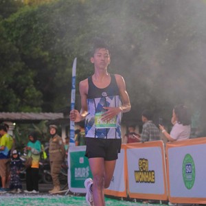 Race photo from BAUR RUN 2025