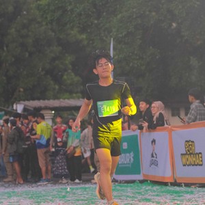 Race photo from BAUR RUN 2025