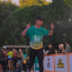 Race photo from BAUR RUN 2025
