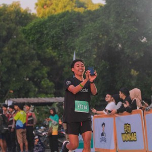 Race photo from BAUR RUN 2025